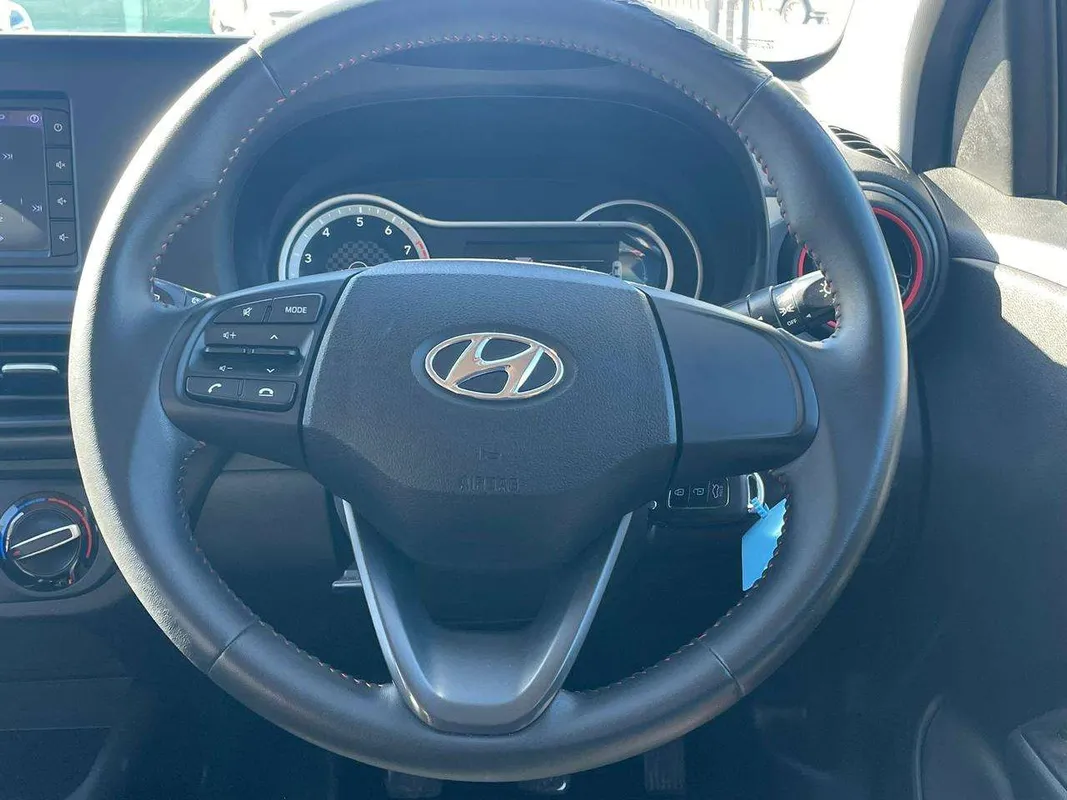 Hyundai Grand i10 1.0 Fluid - Image 16