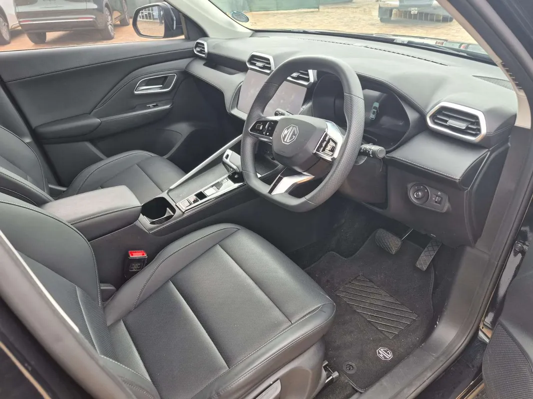 MG ZS Pro 1.5T CVT Comfort - Image 11