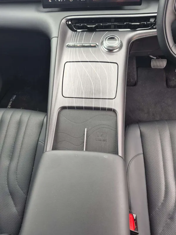 Geely E5 EM-i Apex - Image 16