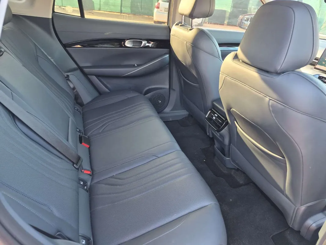 Geely E5 Aspire - Image 13