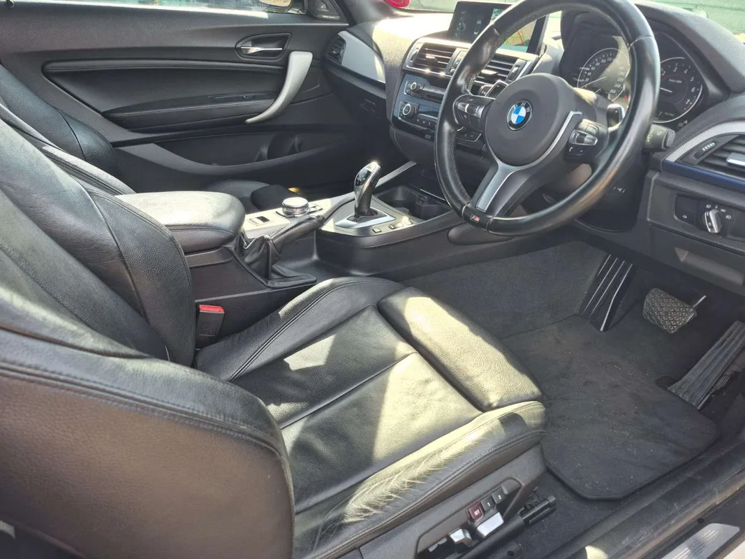 BMW M240i Convertible Auto - Image 10