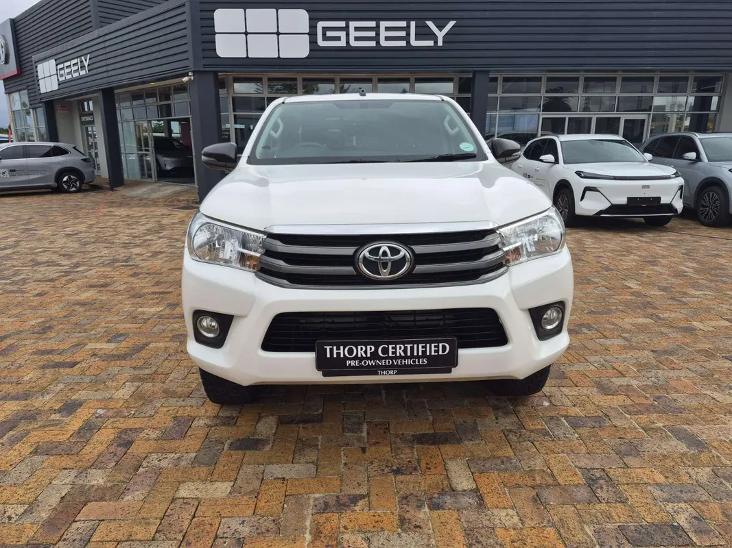 Toyota Hilux 2.4GD-6 double cab 4x4 SRX auto - Image 2