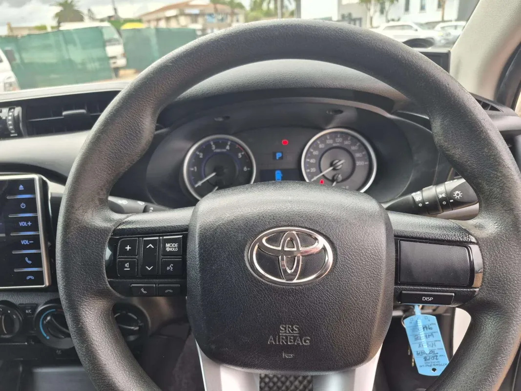 Toyota Hilux 2.4GD-6 double cab 4x4 SRX auto - Image 14