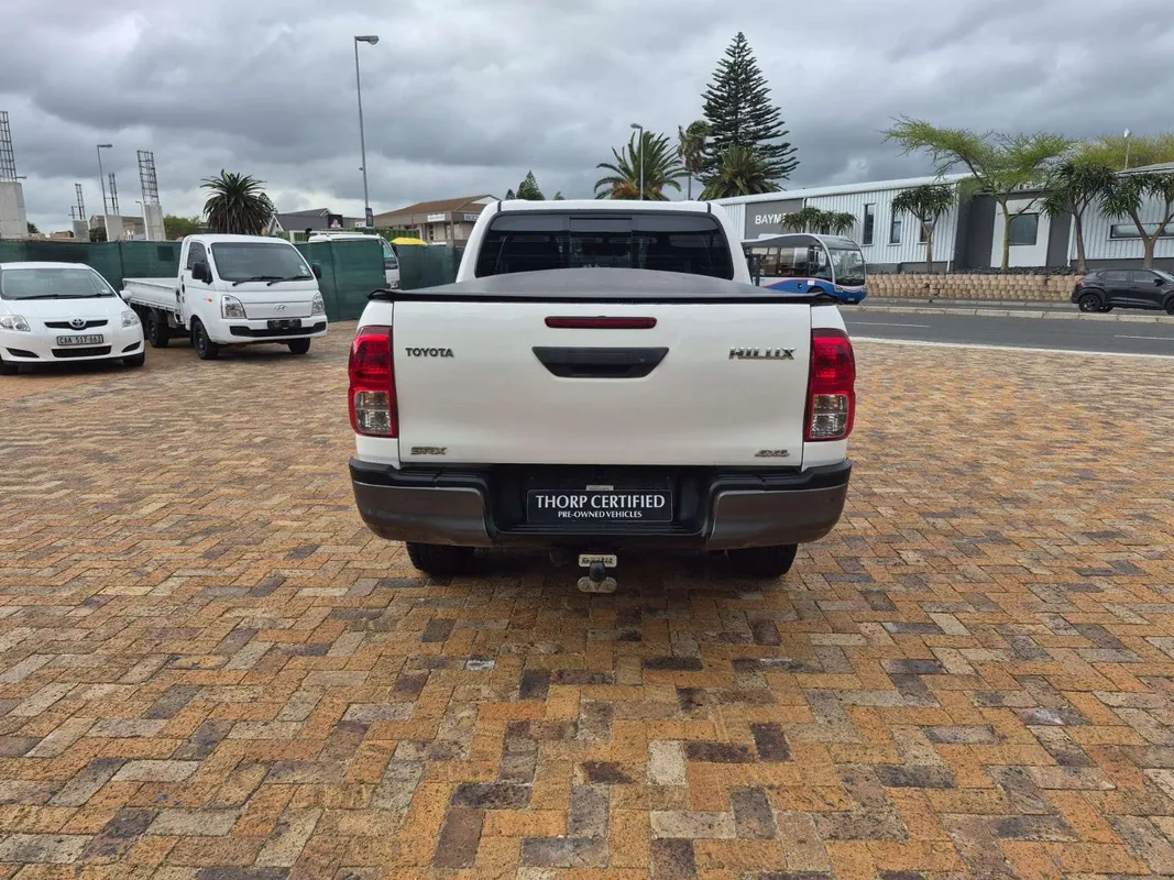 Toyota Hilux 2.4GD-6 double cab 4x4 SRX auto - Image 9