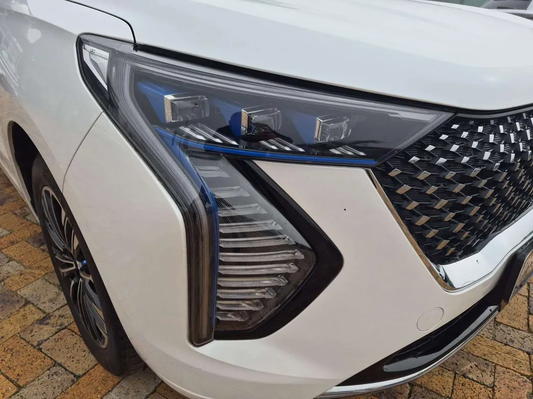 Haval Jolion 1.5 Hybrid DHT S-Luxury - Image 3