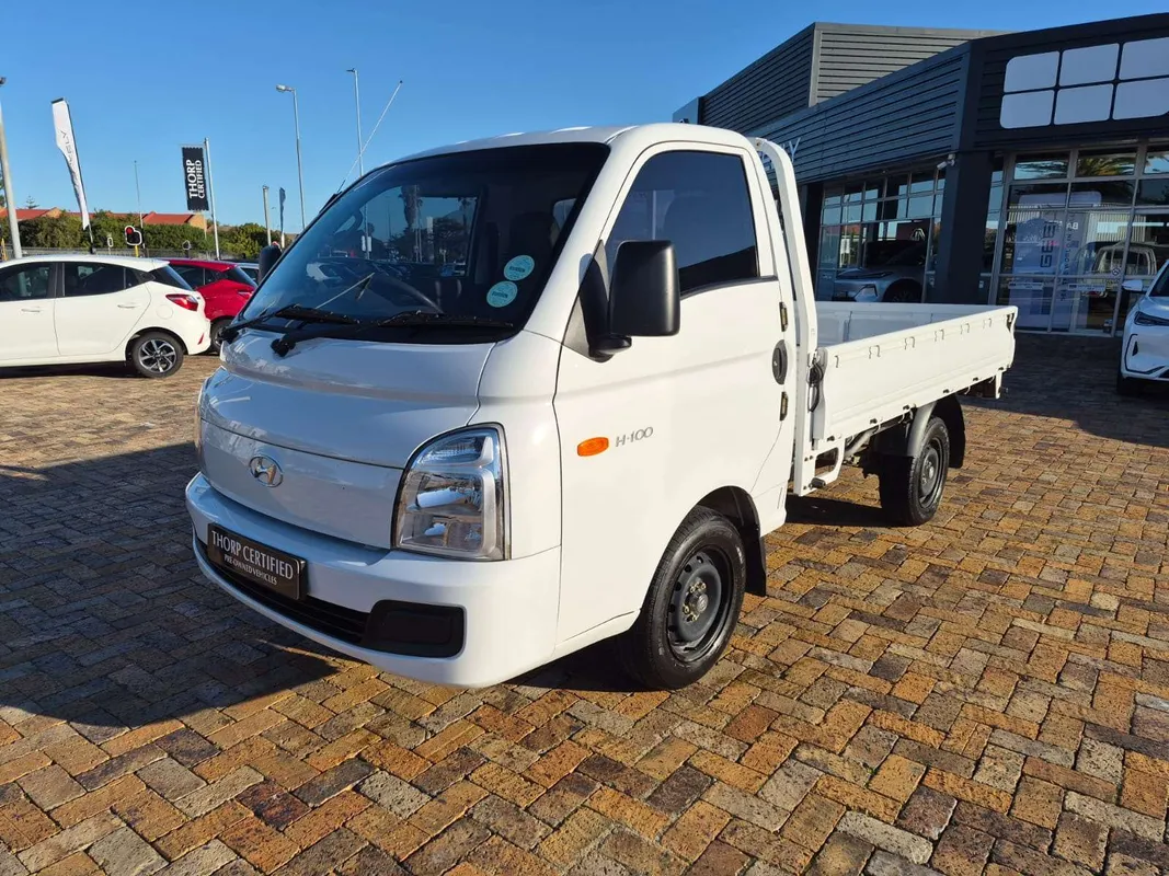Hyundai H-100 Bakkie 2.6D Deck A/C - Image 3