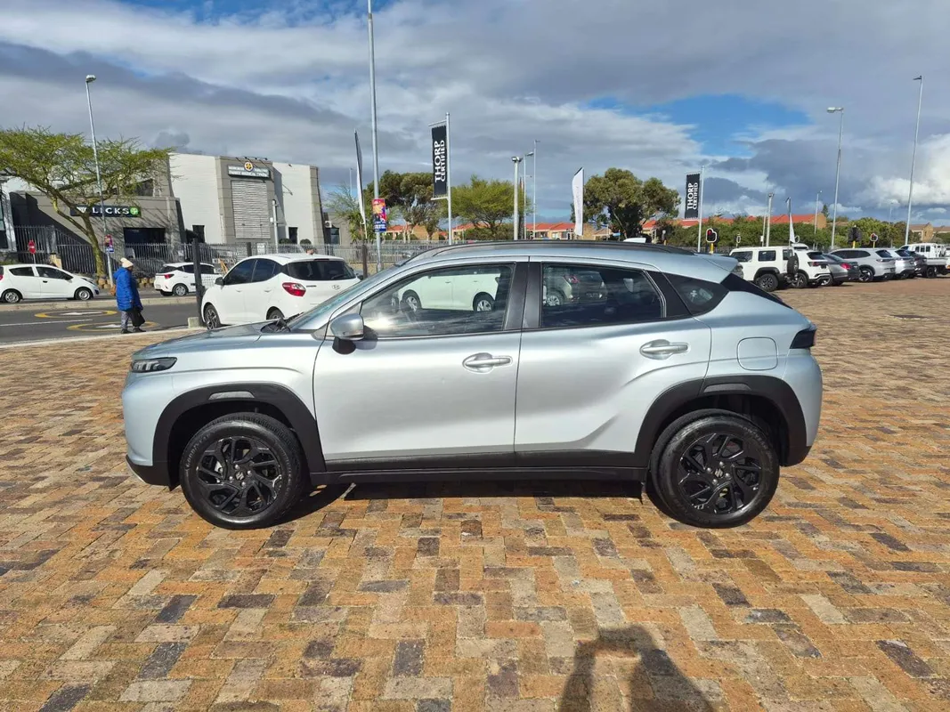 Suzuki Fronx 1.5 GL 5MT - Image 4