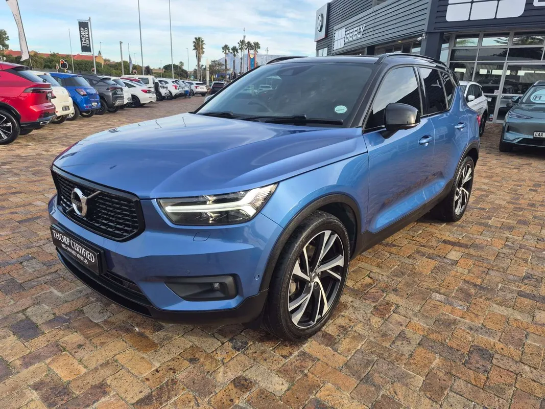 Volvo XC40 D4 AWD R-Design - Image 3