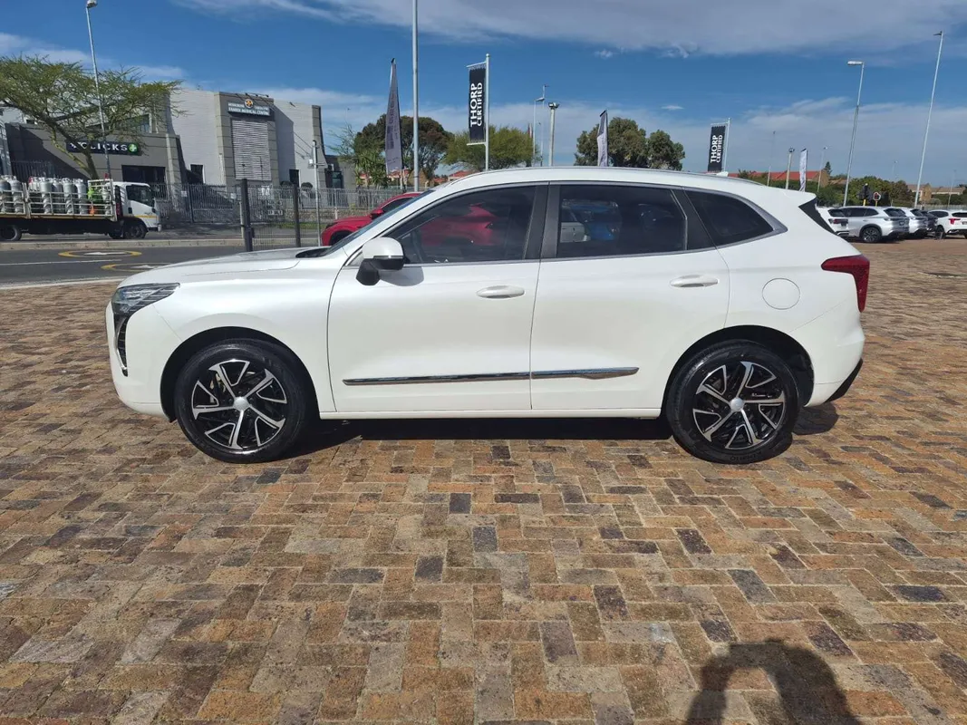 Haval Jolion 1.5T Luxury - Image 4