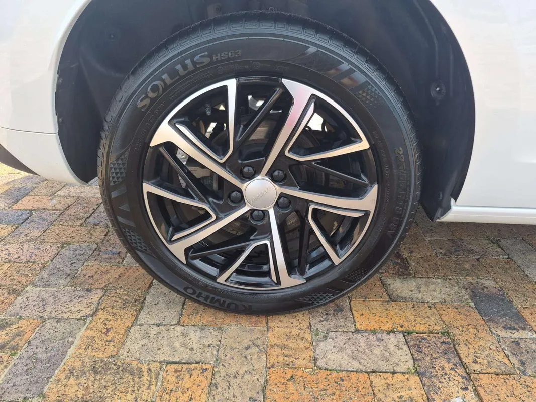 Haval Jolion 1.5T Luxury - Image 8
