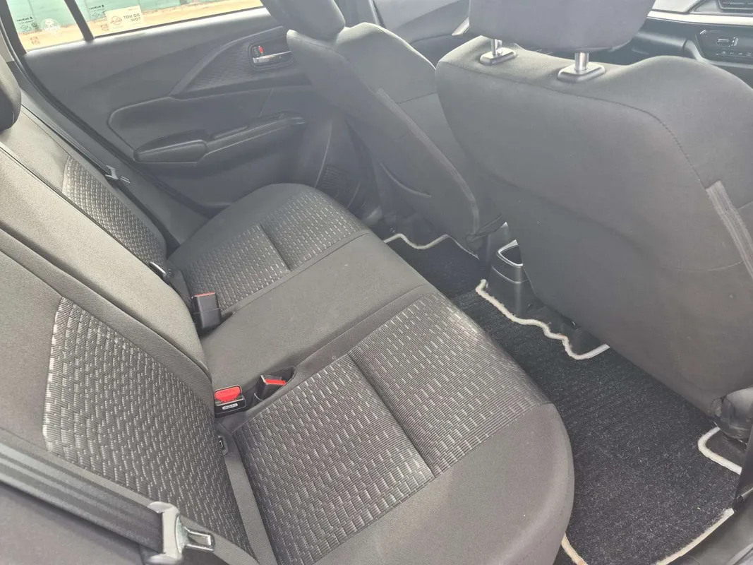 Suzuki Swift 1.2 GL+ CVT - Image 15