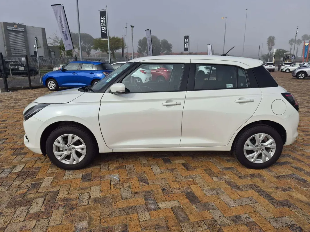 Suzuki Swift 1.2 GL+ CVT - Image 4