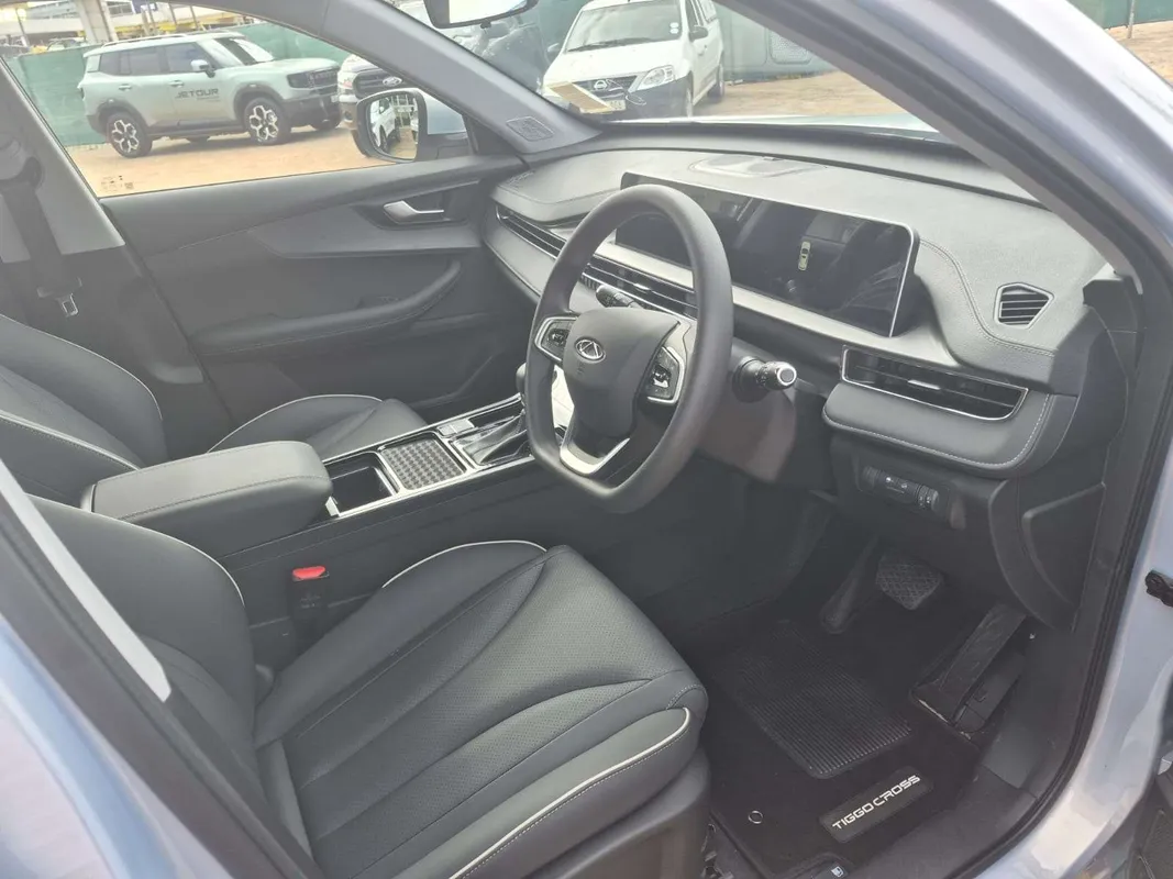 Chery Tiggo 4 Cross 1.5 LiT CVT - Image 12
