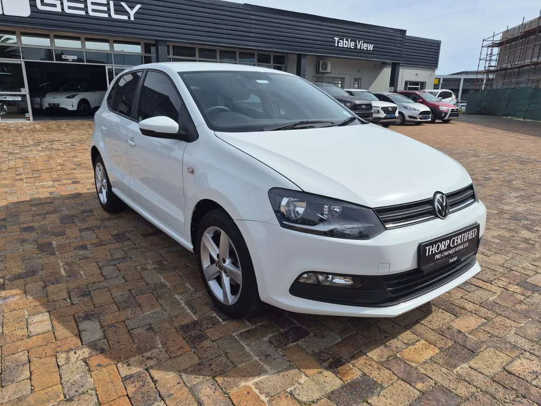 Volkswagen Polo Vivo hatch 1.6 Comfortline auto