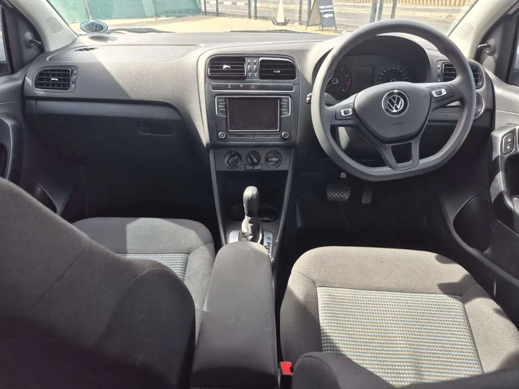 Volkswagen Polo Vivo hatch 1.6 Comfortline auto - Image 10