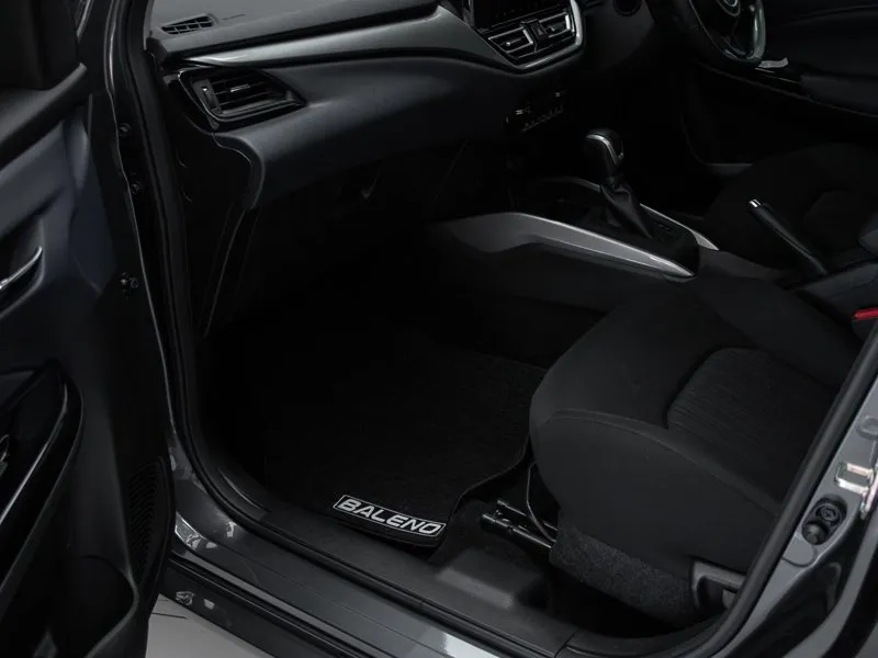 Suzuki Baleno 1.5 GLX A/T - Image 15