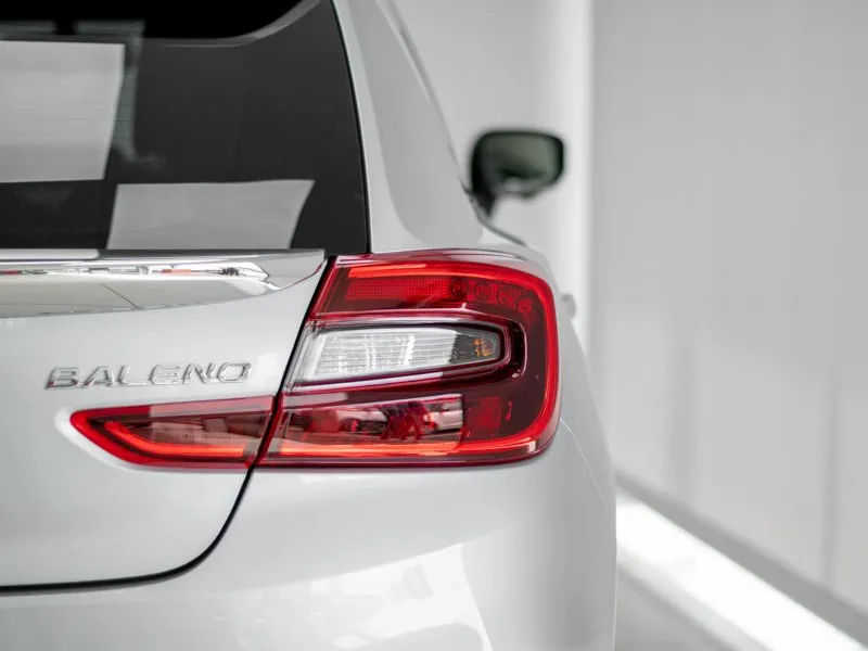 Suzuki Baleno 1.5 GLX - Image 4