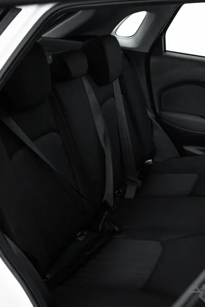 Suzuki Baleno 1.5 GLX - Image 16