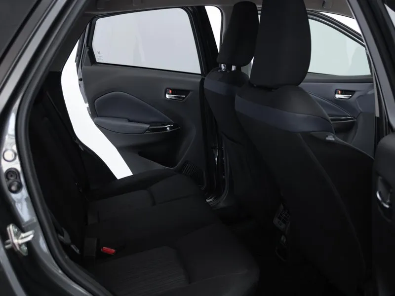 Suzuki Baleno 1.5 GLX - Image 13