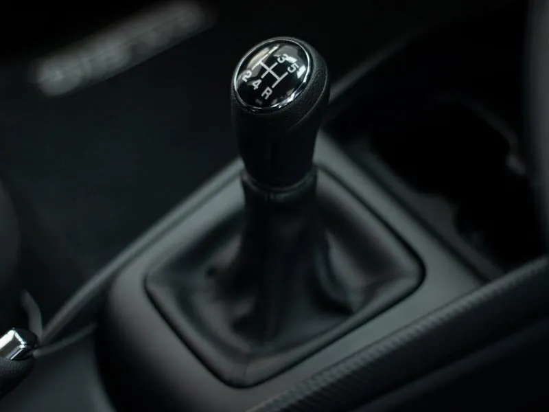 Suzuki Baleno 1.5 GLX - Image 9