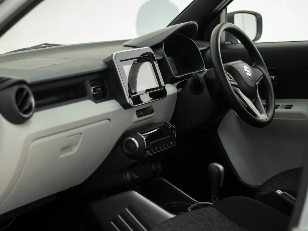 Suzuki Ignis 1.2 GLX AMT - Image 15