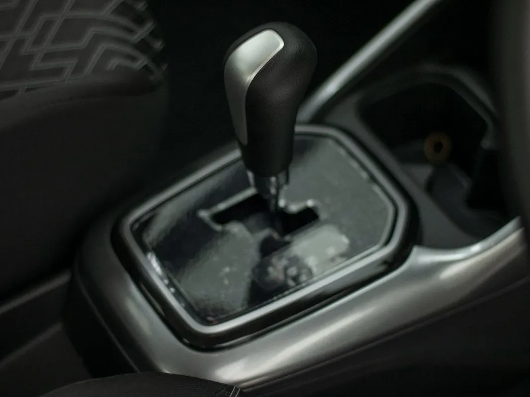 Suzuki Ignis 1.2 GLX - Image 12