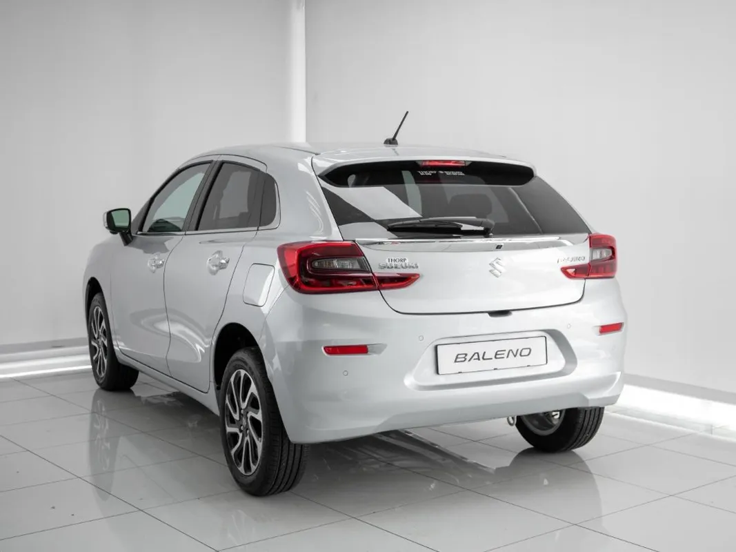 Suzuki Baleno 1.5 GLX - Image 6