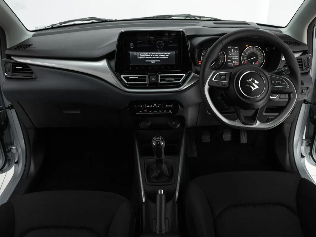 Suzuki Baleno 1.5 GLX - Image 9