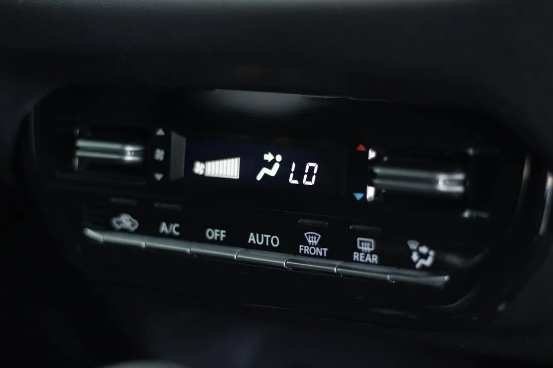 Suzuki Baleno 1.5 GLX - Image 14