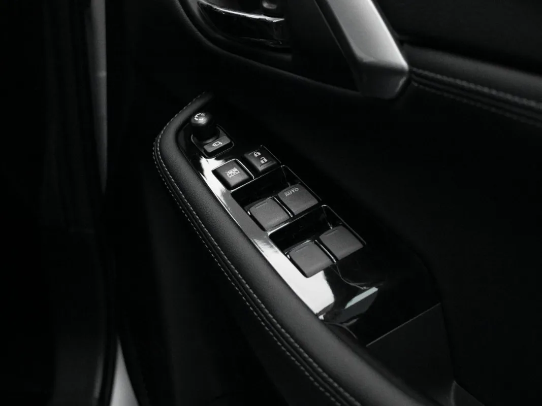 Suzuki Grand Vitara 1.5 GLX Auto - Image 10