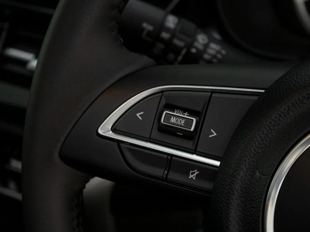 Suzuki Grand Vitara 1.5 GLX Auto - Image 16