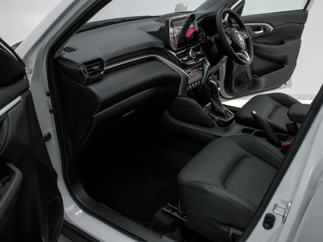 Suzuki Grand Vitara 1.5 GLX Auto - Image 26