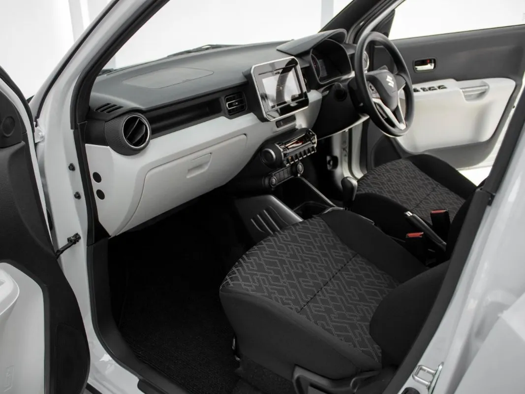Suzuki Ignis 1.2 GLX - Image 16