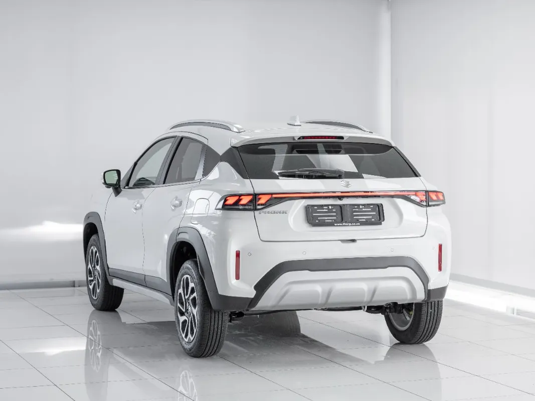 Suzuki Fronx 1.5 GLX 5MT - Image 7