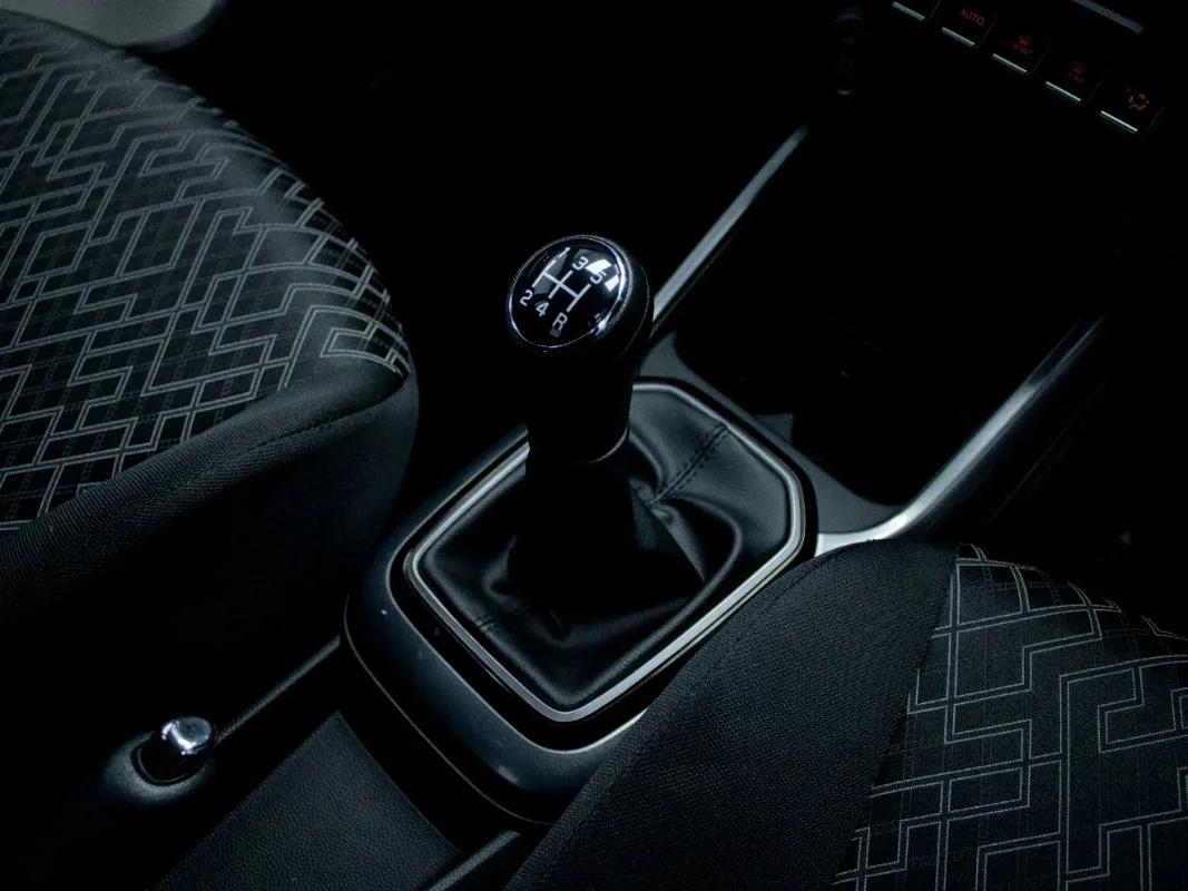 Suzuki Ignis 1.2 GLX - Image 9