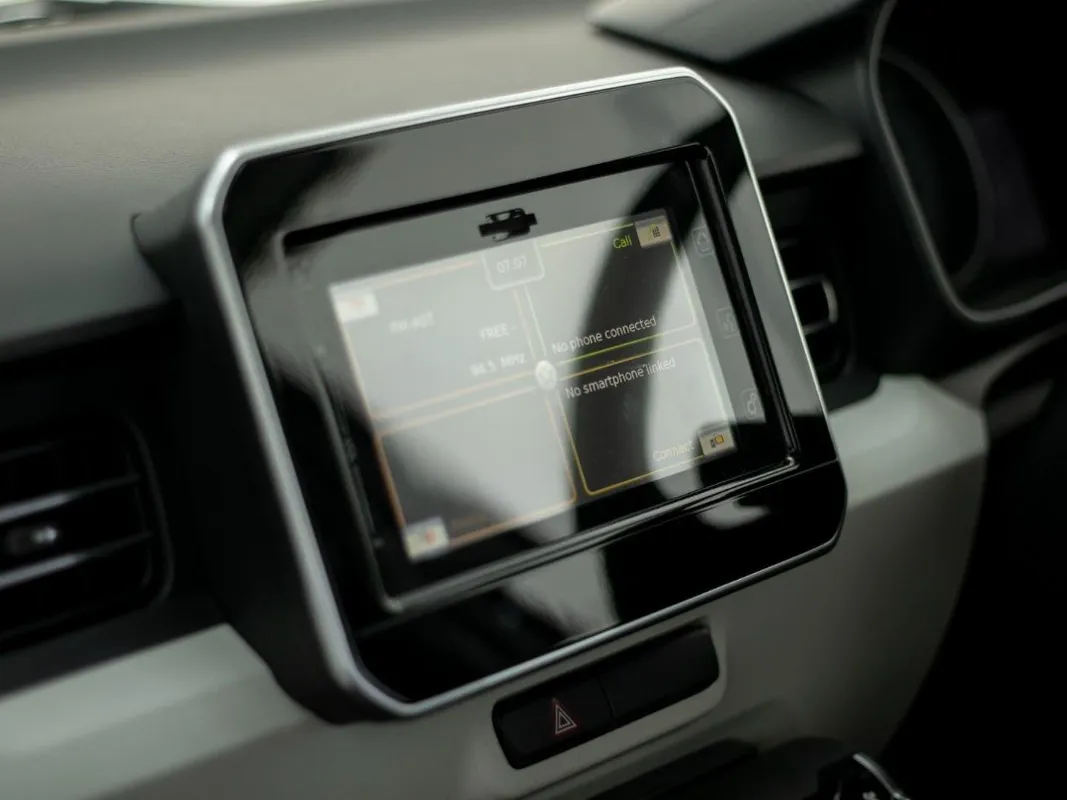 Suzuki Ignis 1.2 GLX - Image 10