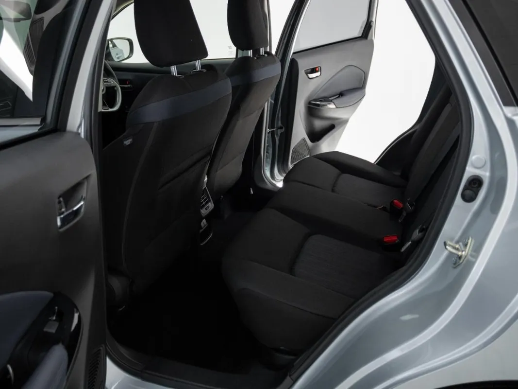 Suzuki Baleno 1.5 GLX A/T - Image 19
