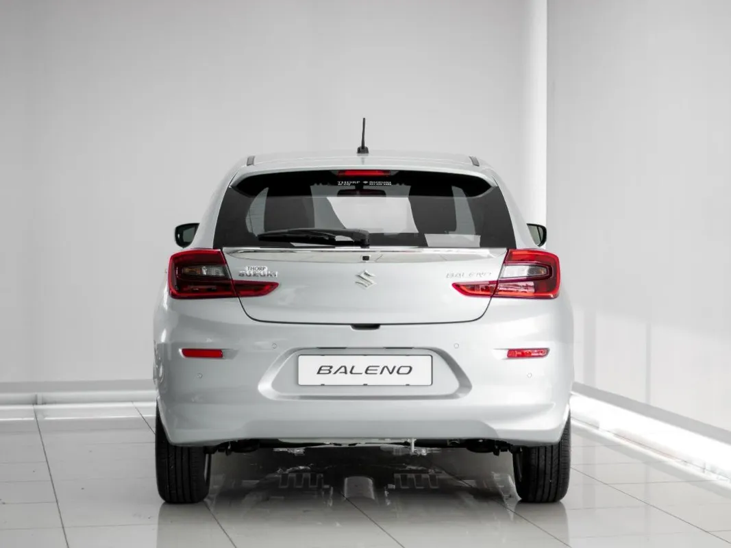Suzuki Baleno 1.5 GLX A/T - Image 6