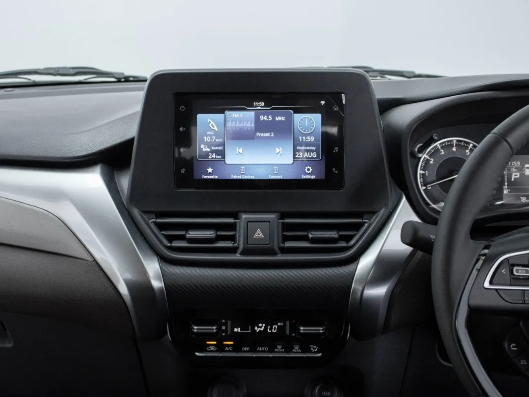 Suzuki Fronx 1.5 GL 5MT - Image 19