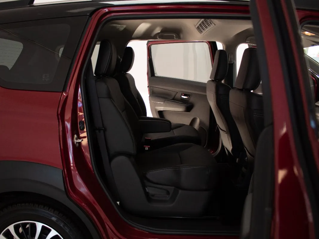 Suzuki XL6 1.5 GLX 5MT - Image 12