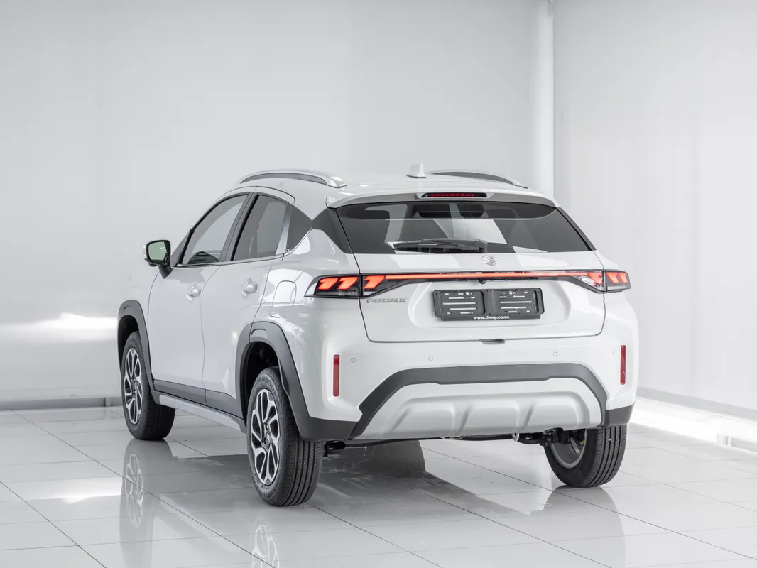 Suzuki Fronx 1.5 GLX 4-Auto - Image 4