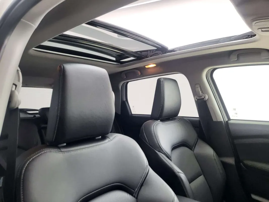 Suzuki Grand Vitara 1.5 GLX Auto - Image 8