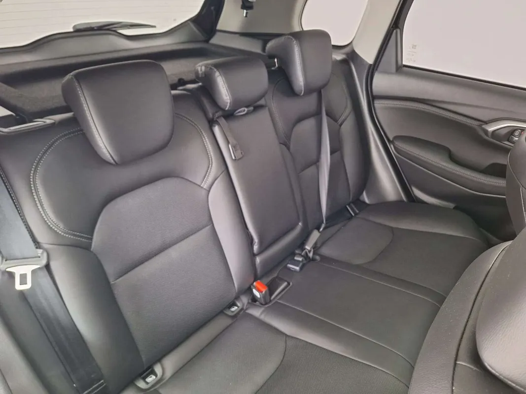 Suzuki Grand Vitara 1.5 GLX Auto - Image 8