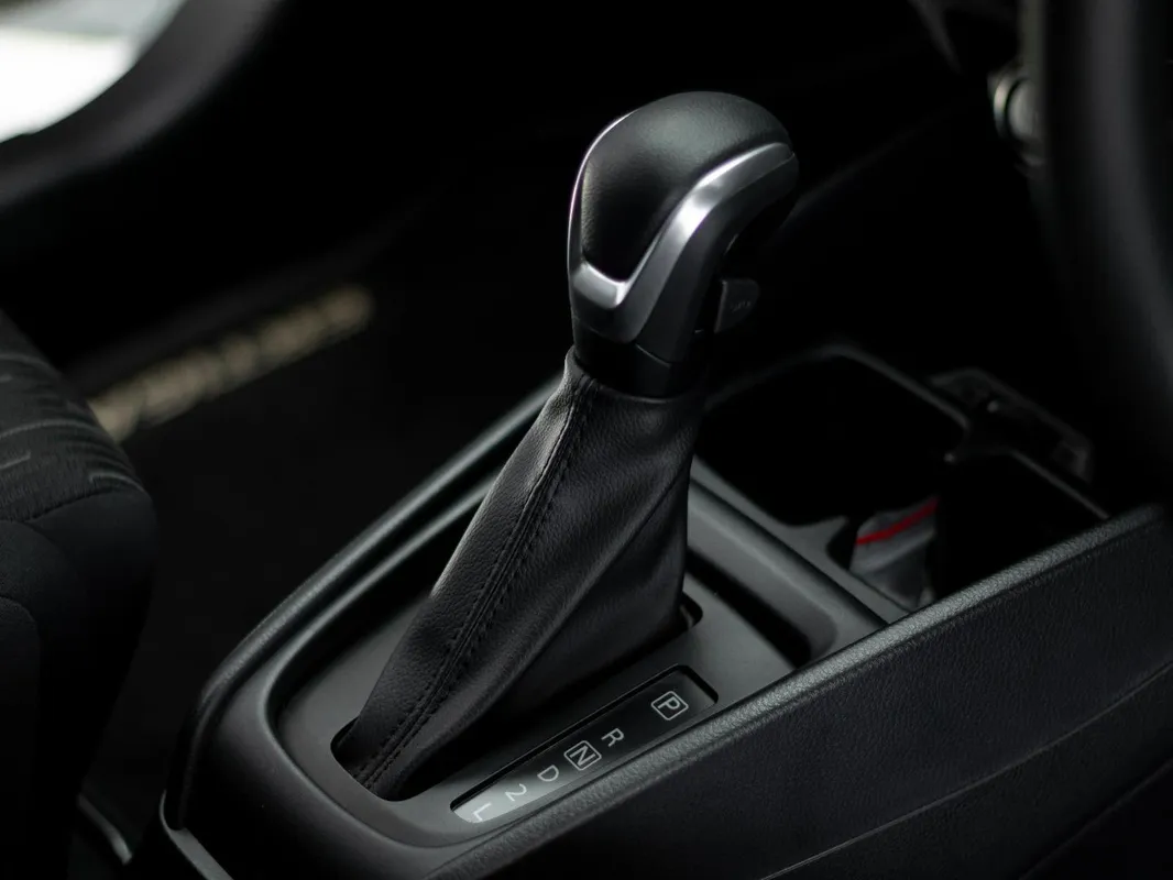 Suzuki Ertiga 1.5 GL - Image 11