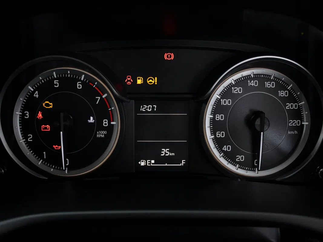 Suzuki Ertiga 1.4 GA - Image 11