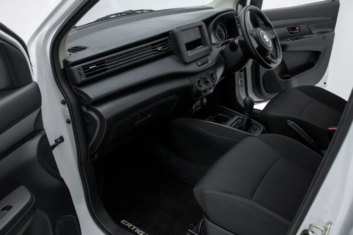 Suzuki Ertiga 1.4 GA - Image 7