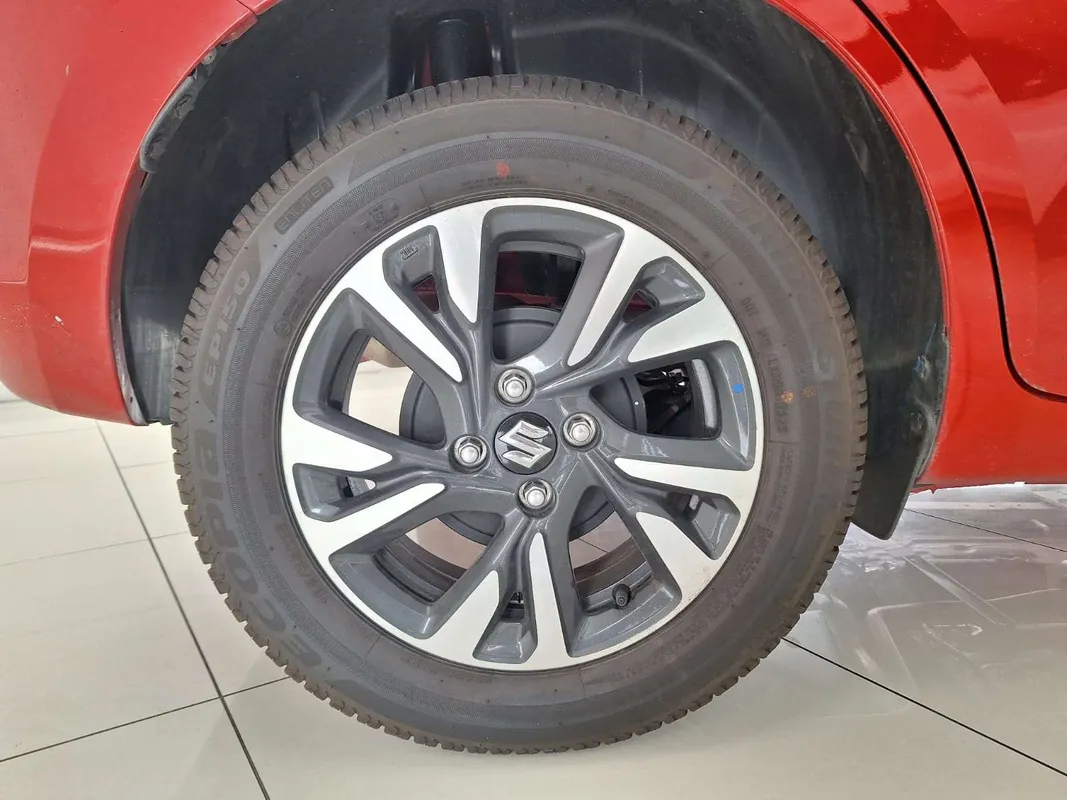 Suzuki Swift 1.2 GLX MT - Image 7