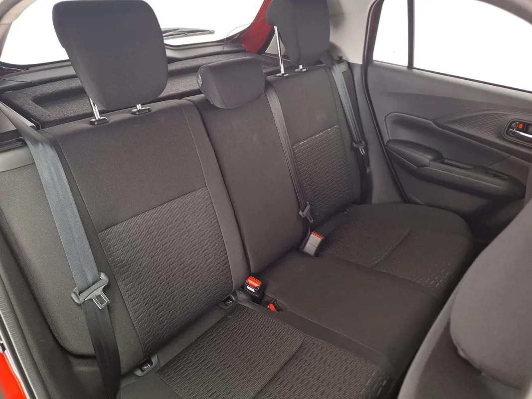 Suzuki Swift 1.2 GLX MT - Image 8