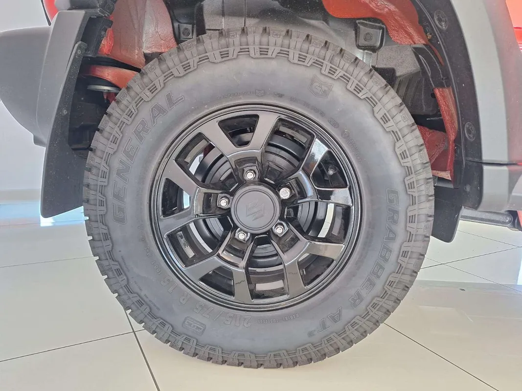 Suzuki Jimny 1.5 GLX Auto 5Dr - Image 7