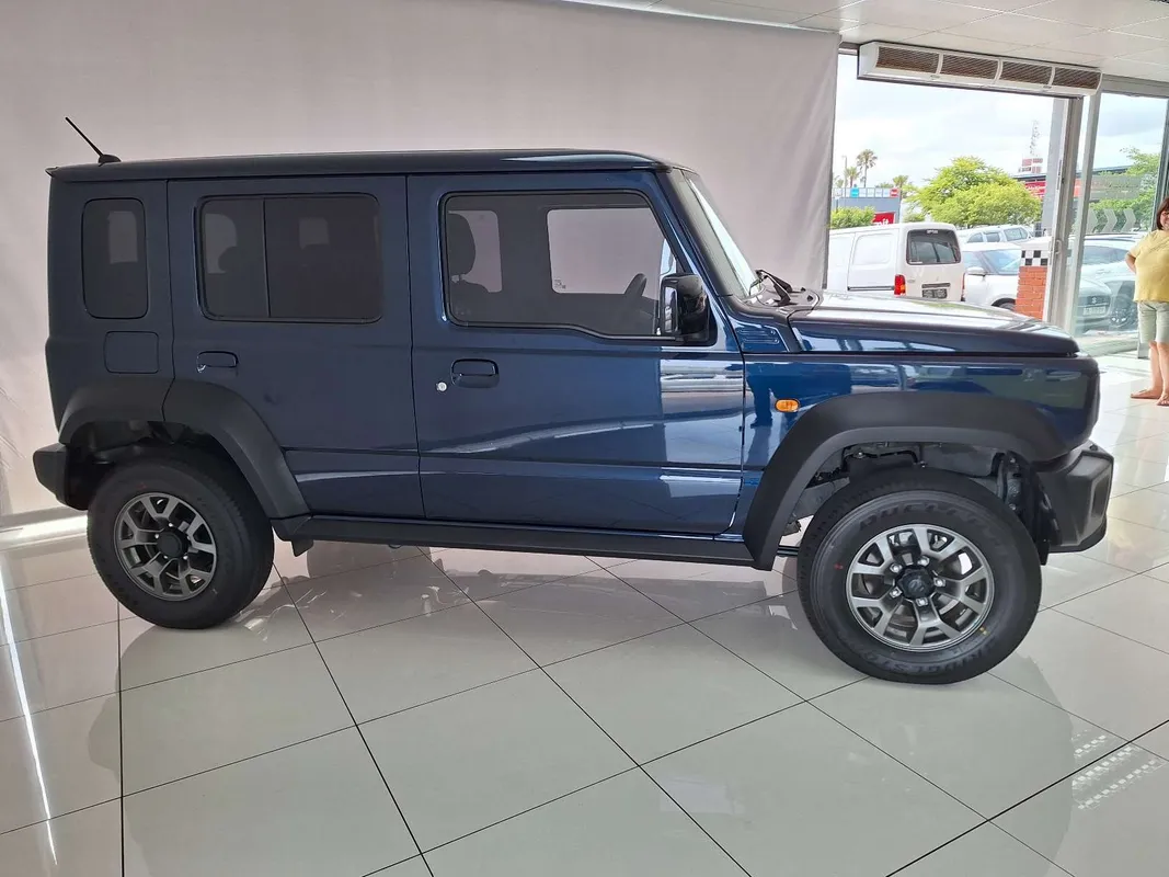 Suzuki Jimny 1.5 GLX Auto 5Dr - Image 2